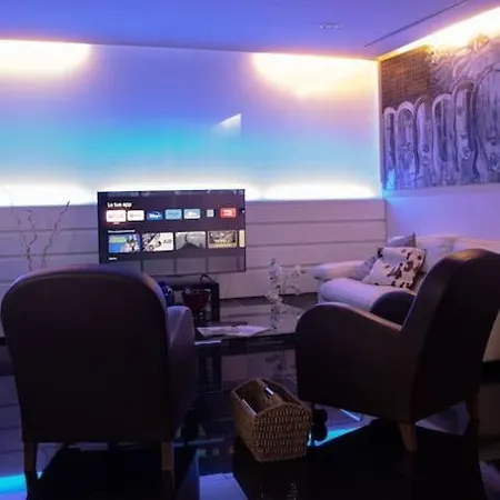 Apartment Luxury 2 Min Dal Politeama - Free Parking *